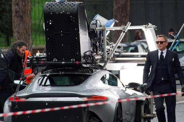 Смотрим на новый Aston Martin Джеймса Бонда