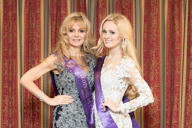 53-летняя мама и 16-летняя дочь выиграли конкурсы красоты в один день