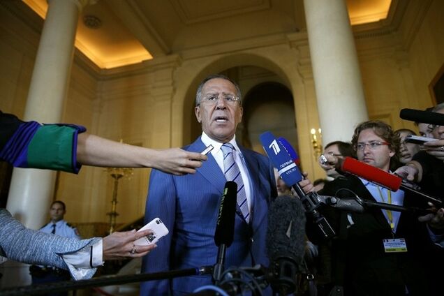 Лавров спешно покинул встречу 'нормандской четверки' в Париже, не дождавшись заявления