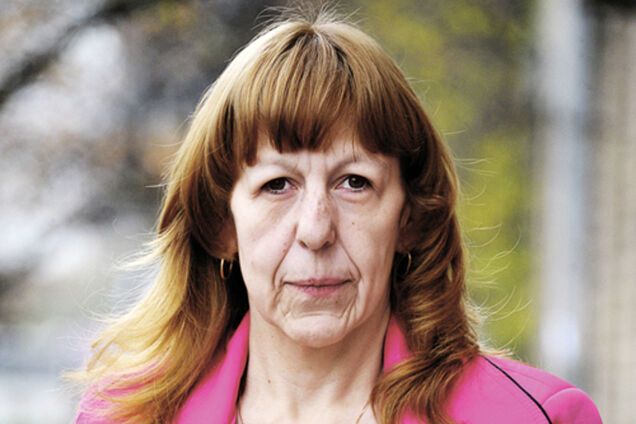 20-летняя девушка с лицом бабушки вышла замуж