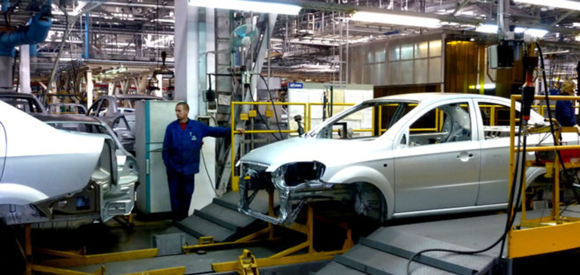 Представители автопрома просят у Нацбанка дать передышку по уплате кредитов: мы на краю пропасти