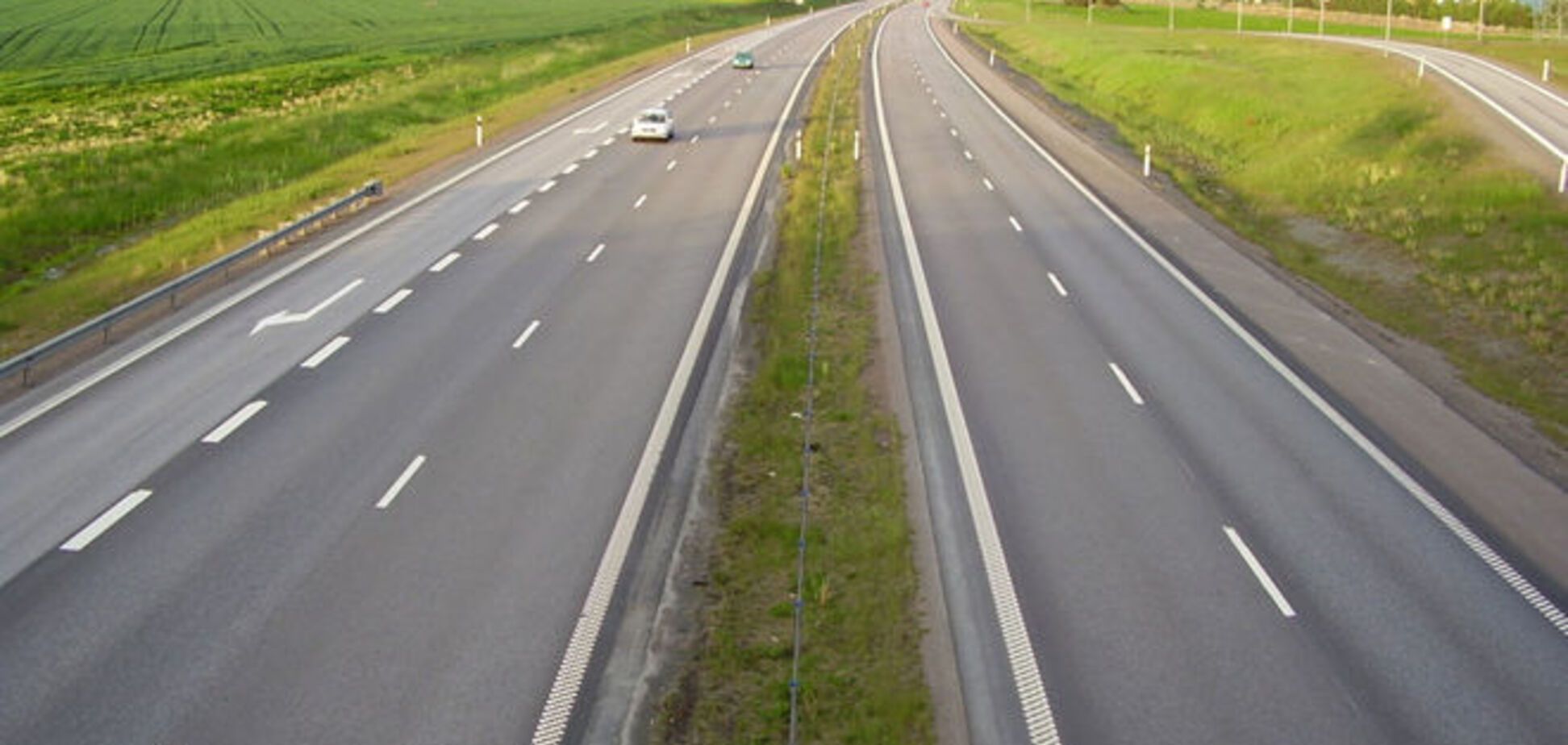 Асфальтовые дороги в Украине могут заменить на бетонные