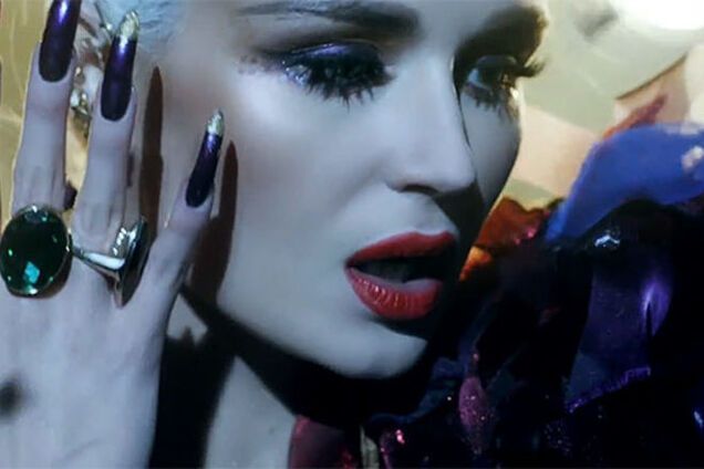 Полину Гагарину уличили в плагиате