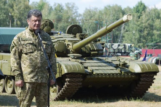 Сегодня Порошенко даст приказ силам АТО об отводе тяжелого вооружения - источник