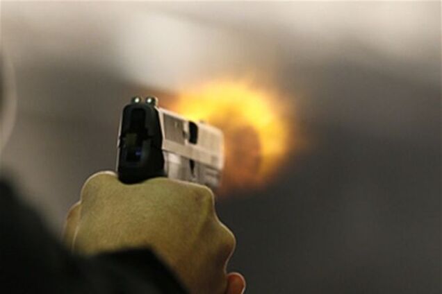 Ночью в баре Одессы один из клиентов начал стрелять: есть погибший и раненые