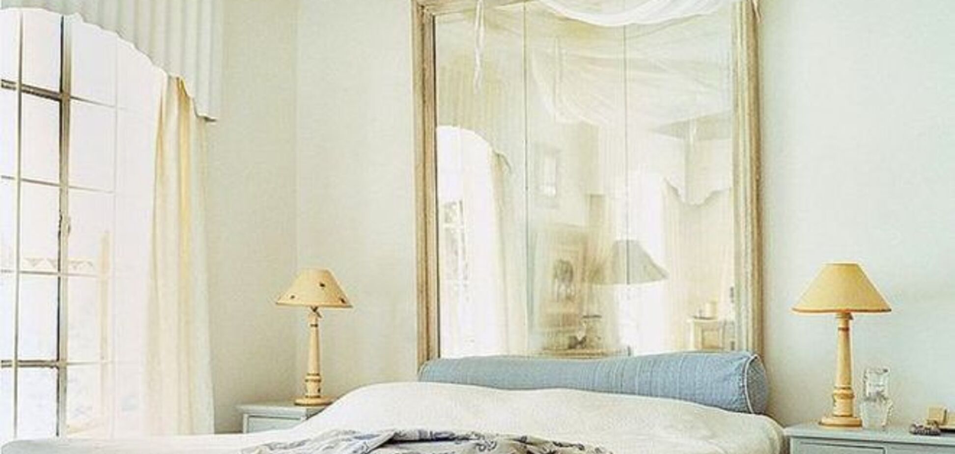 15 примеров, как зеркала меняют интерьер