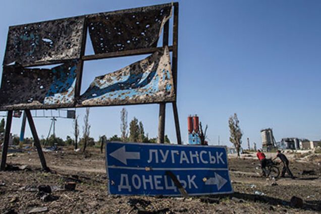 'ЛНР'-овцы хотят выпускать 'свои' паспорта, чтобы ездить в Россию и к соседним террористам 'ДНР'