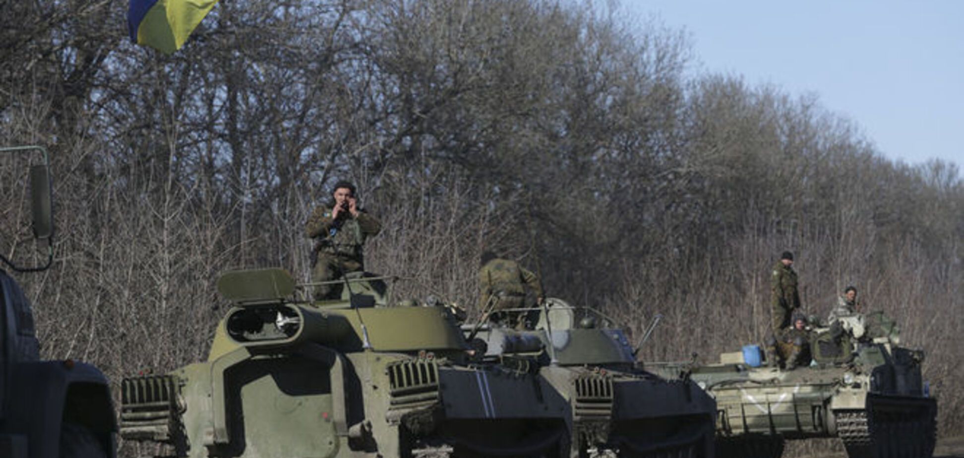 Отец. Ваш сын жив...