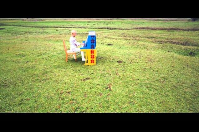 Одесская певица посвятила клип памяти 'Небесной сотни' и войне на Донбассе