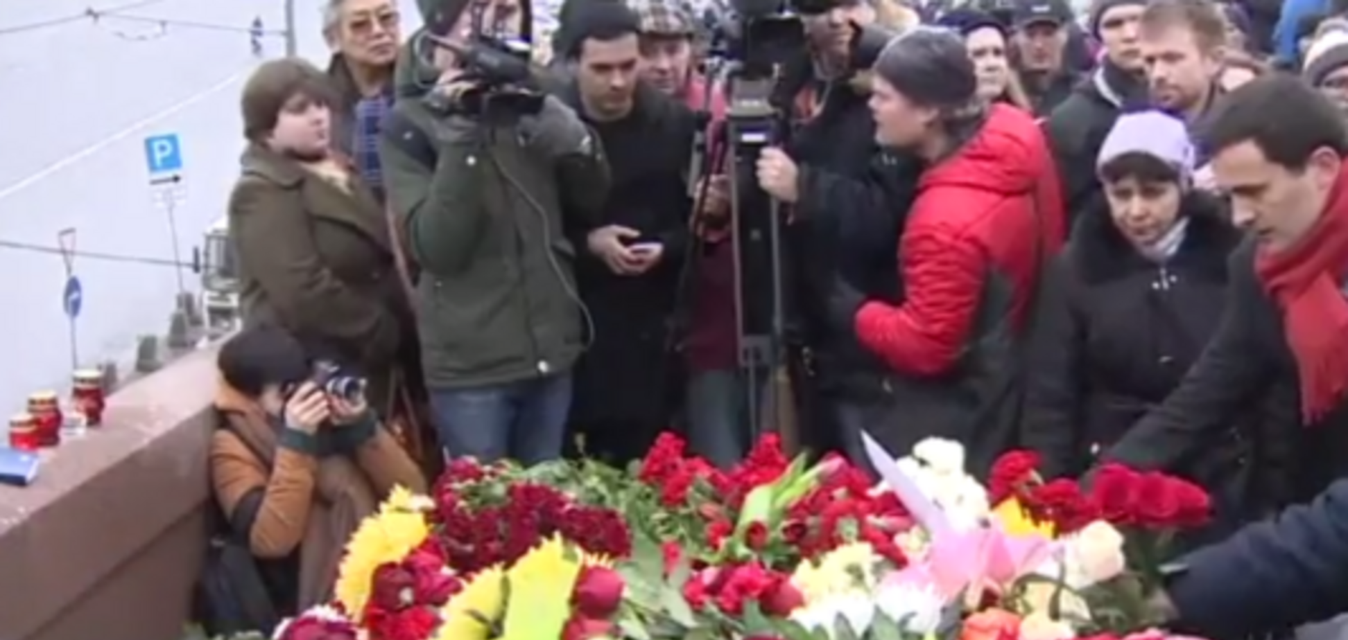 В Москве началась траурная акция в память о Немцове – онлайн-трансляция