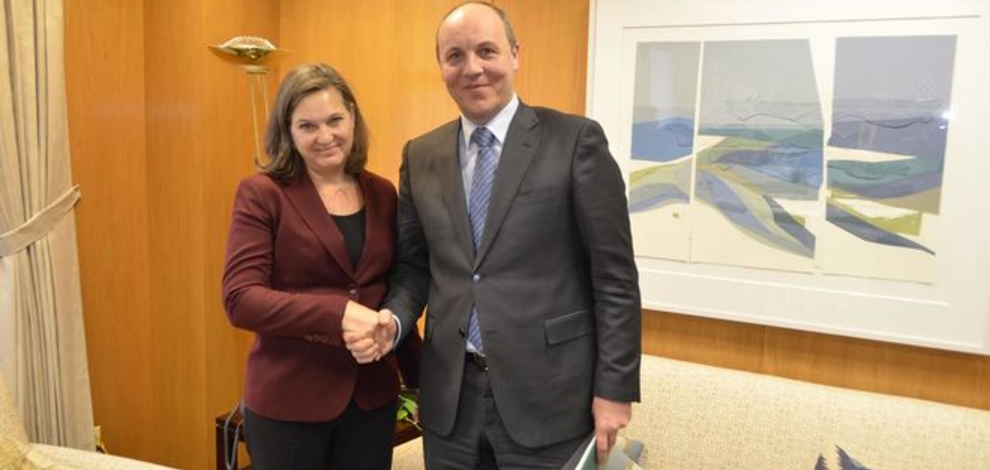 'Время действовать!'. Парубий объяснил Нуланд, зачем Украине оружие