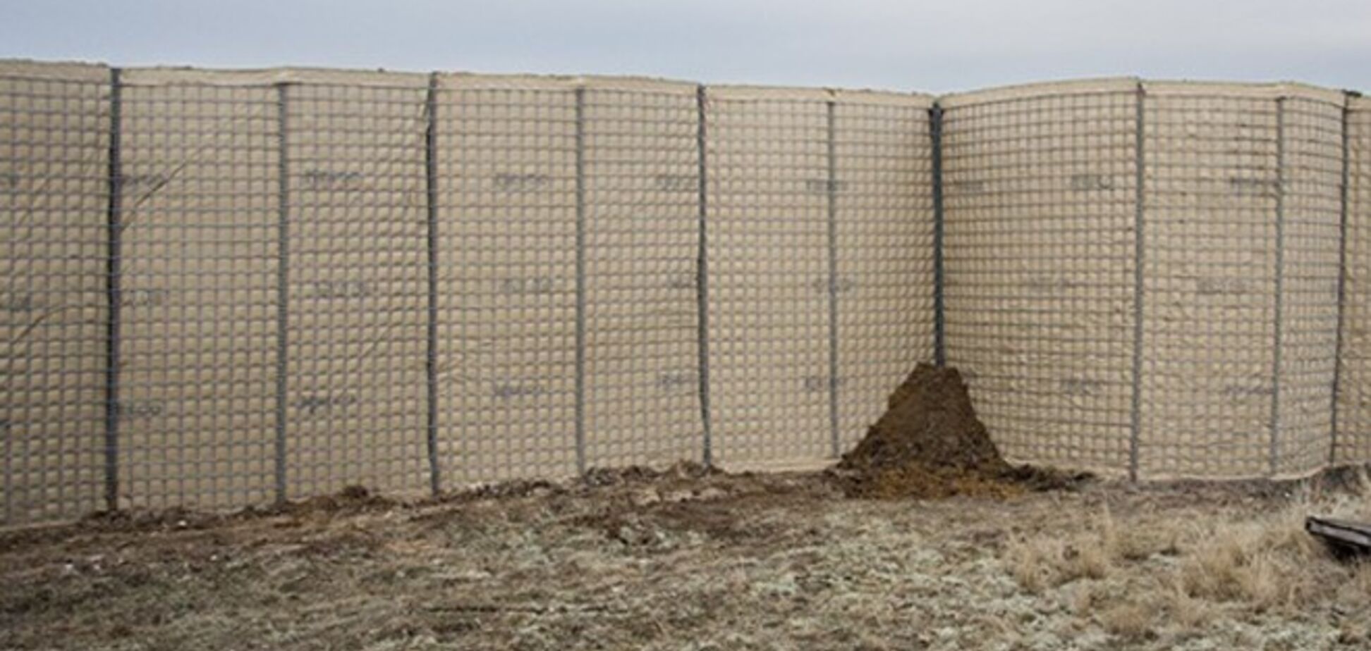 Под Киевом на базе Нацгвардии испытали новые защитные сооружения: опубликованы фото