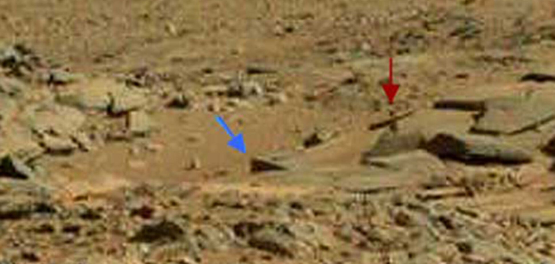 На Марсе обнаружили каменное 'кладбище': плиты и кресты