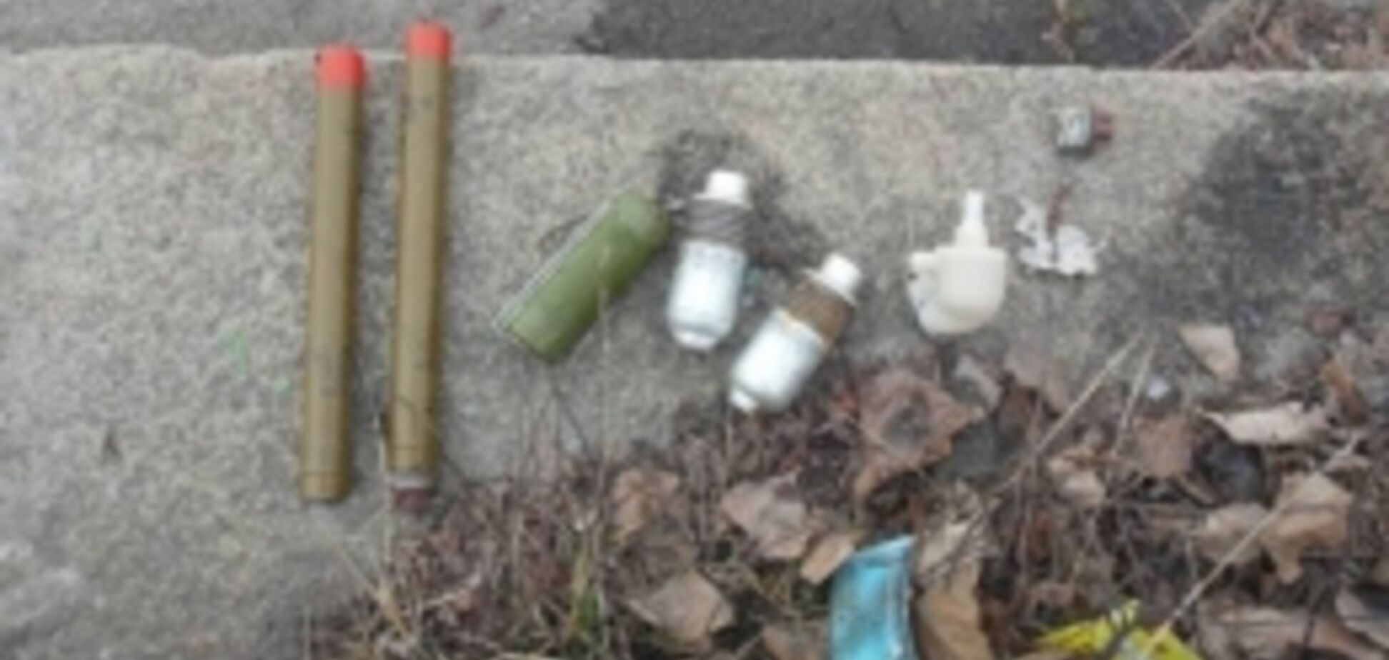 В Киеве рыбак вытянул из Днепра рюкзак с гранатами