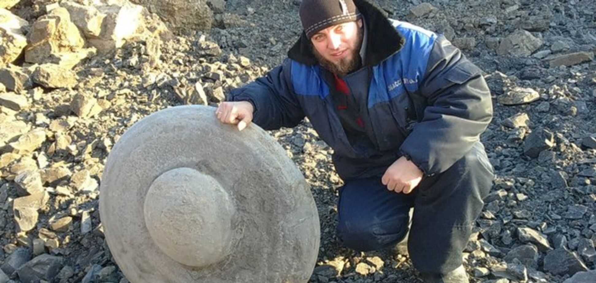 В России горняки раскопали 'каменный диск предков'