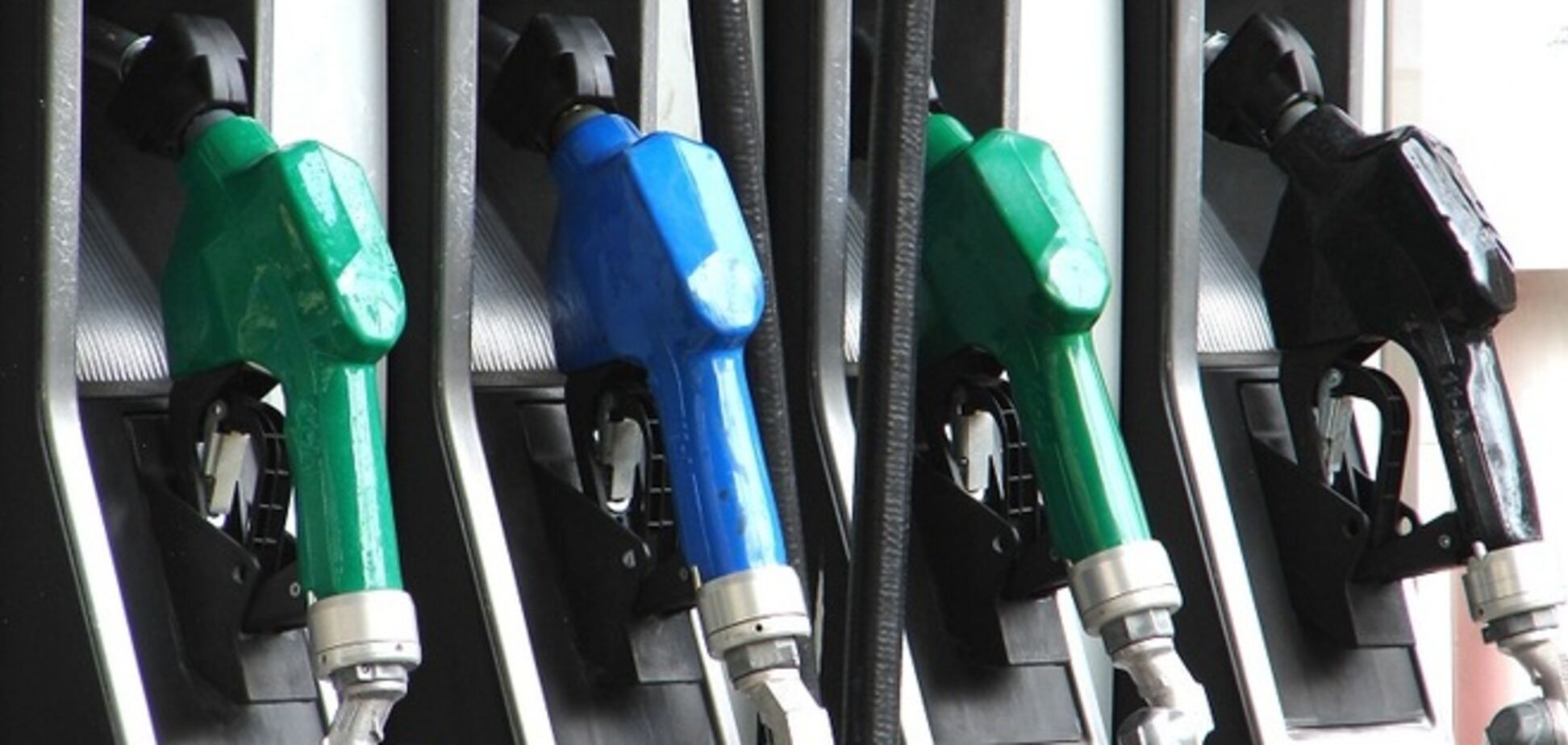 В Украине продолжают расти цены на бензин