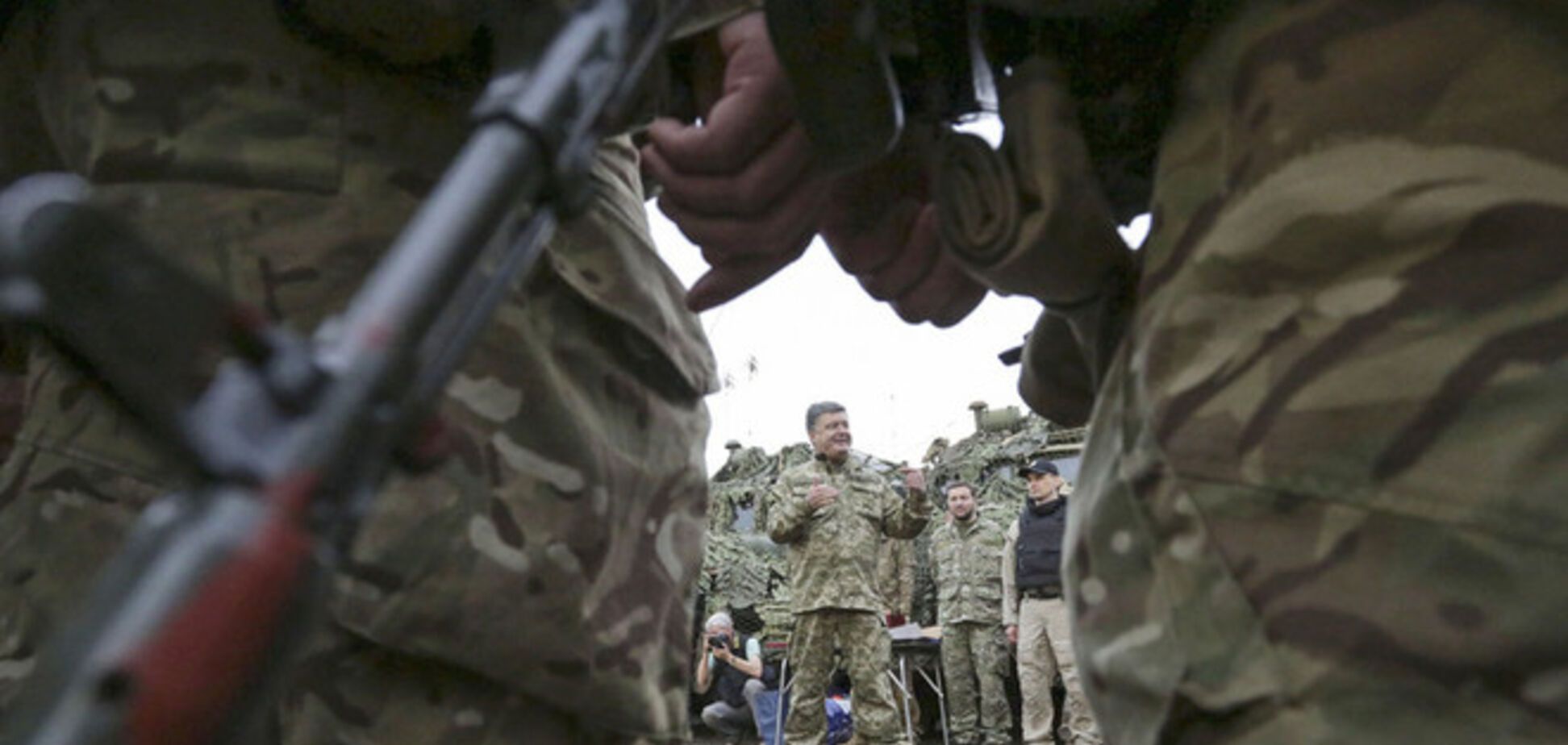 Иностранные партнеры предоставят Украине летальное оружие, если это будет необходимо - Порошенко