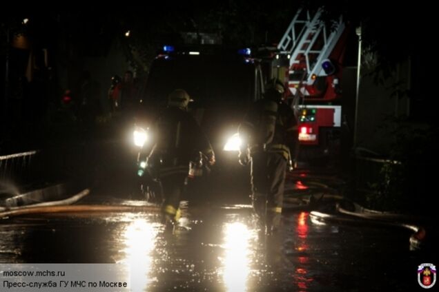В Москве вспыхнул завод по производству двигателей для МиГ: фото и видео с места событий