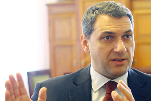 Угорщина відмовилася постачати зброю Україні