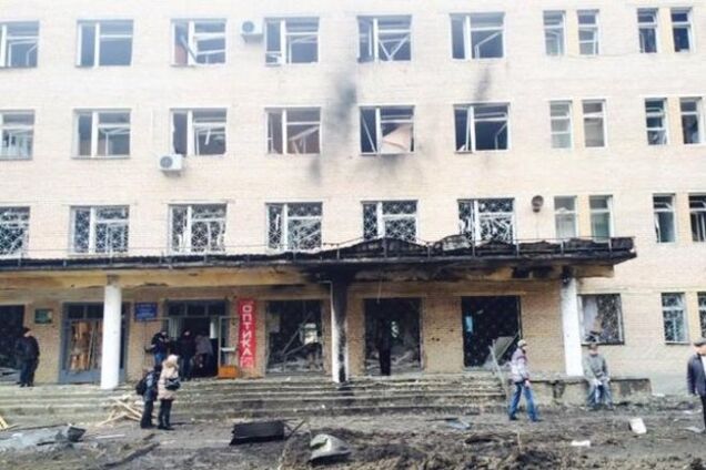 В Донецке снаряд попал в больницу: есть погибшие и раненые