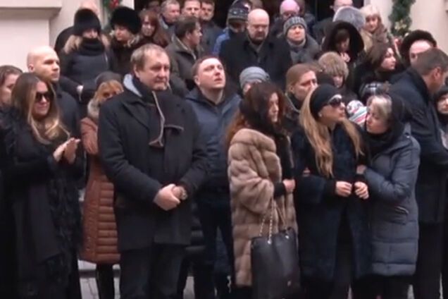 Львов попрощался с Кузьмой Скрябиным аплодисментами. Опубликовано видео