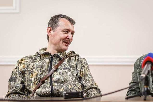 Стрєлков заявив, що зробив Путіна заручником конфлікту в Україні
