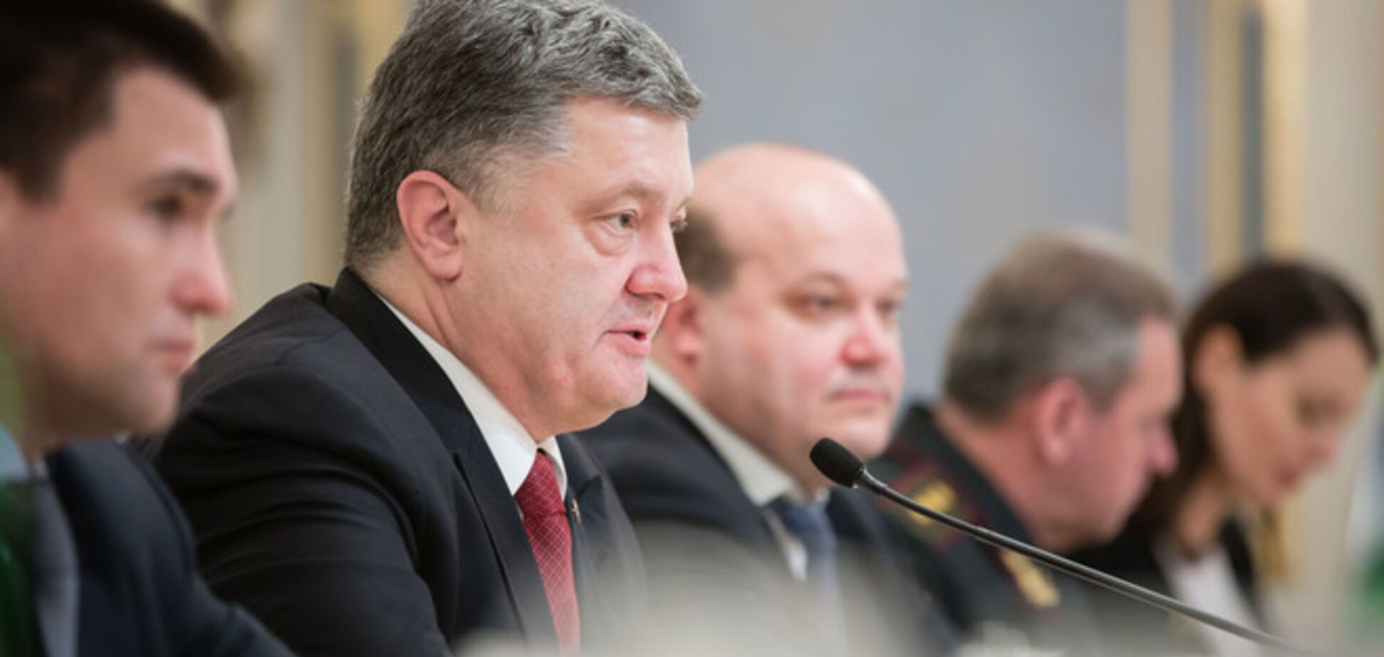 Выполнение Минских соглашений будет способствовать возобновлению выплат жителям Донбасса - Порошенко