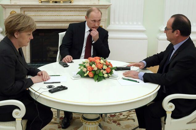 Меркель, Олланд и Путин решили доработать Минские соглашения по Украине