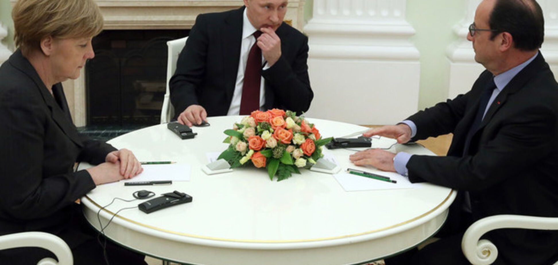 Меркель, Олланд и Путин решили доработать Минские соглашения по Украине