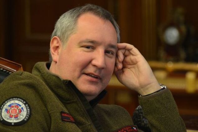 В то время как российские солдаты гибнут на Донбассе, Рогозин себе в удовольствие учится летать: фотофакт