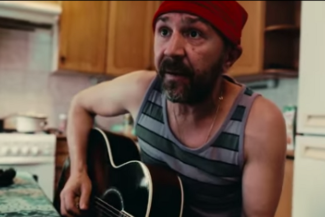 Шнуров высмеял кремлевских троллей в новом видео: ты все Россию прославляешь, а лучше б мусор выносил