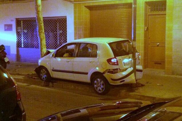 Гуру парковок: опубликованы забавные автоприколы