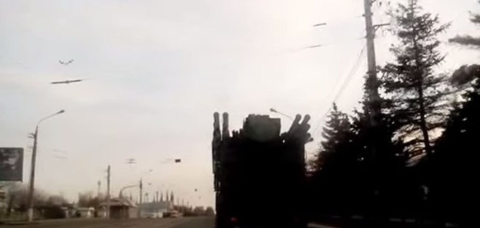 В Луганске 'заблудился' российский ракетно-пушечный комплекс 'Панцирь-С1': видеофакт