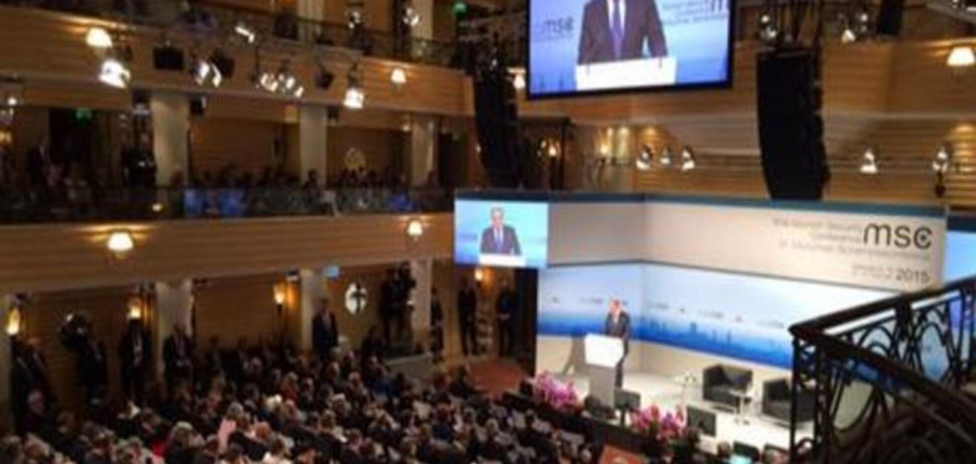 Зампредседателя Европарламента: Запад хочет сохранить диалог с Россией