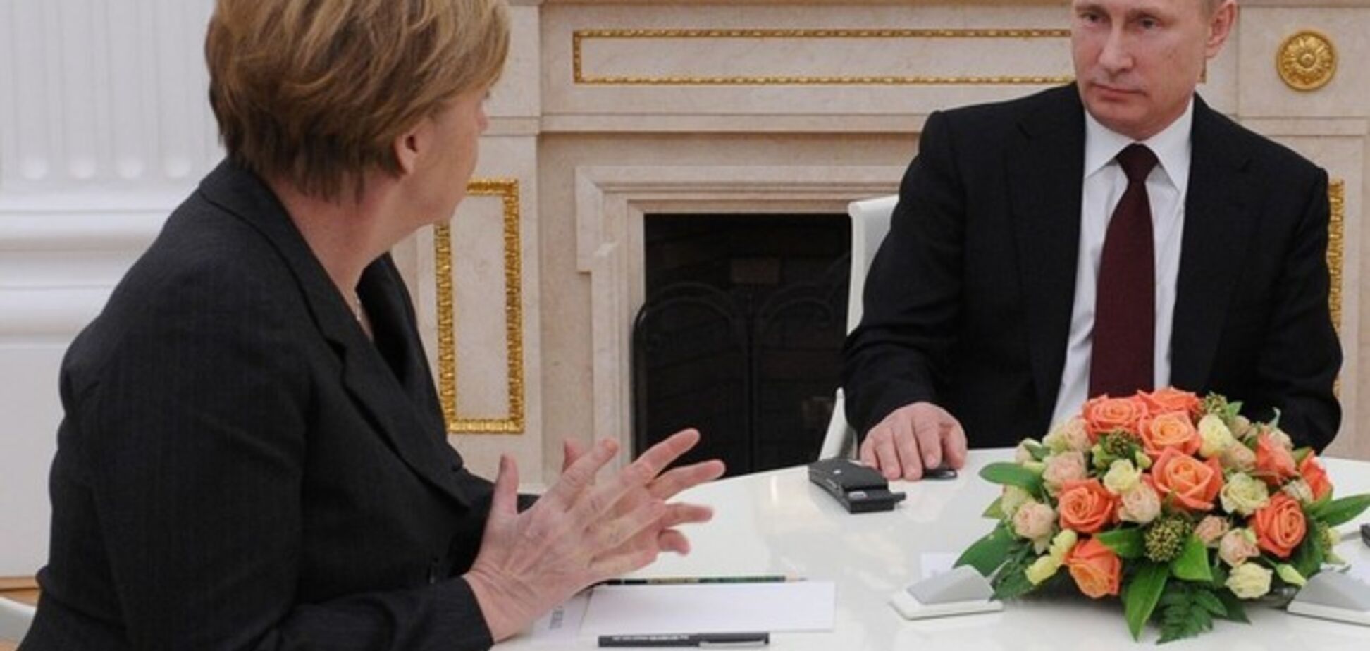 Меркель поставила перед Путіним ультиматум і дала час до середи - WSJ
