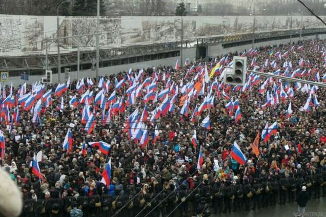 Милиция насчитала 21 тыс. человек на марше памяти Немцова. Очевидцы говорят о 100 тыс.