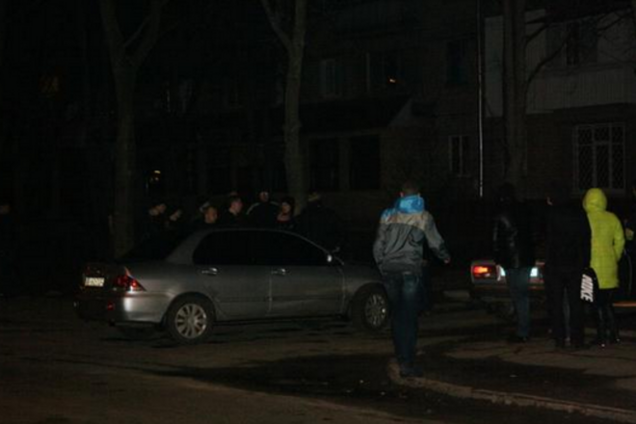 В Харькове вор-канатоходец ждал милицию на проводах вниз головой