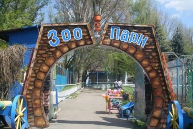 РосСМИ рассказало, как хищников луганского зоопарка кормили тем, что находили на поле боя после бомбежек