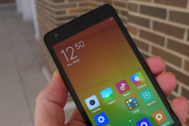 Китайский смартфон Xiaomi Redmi