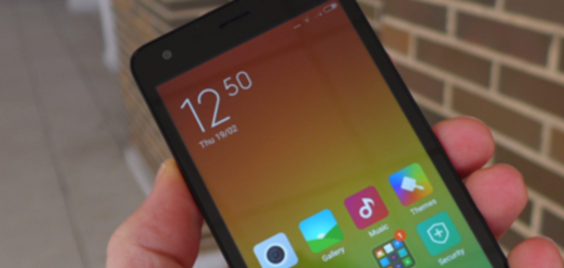 Китайский смартфон Xiaomi Redmi