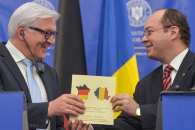 Упс! Румыния напечатала карту Франции, раскрашенную в цвета немецкого флага: фотофакт