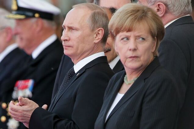 Меркель отвергла приглашение Путина на Парад Победы