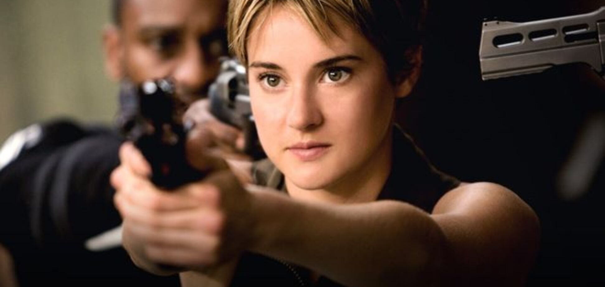 6 альтернативных названий 'Инсургента', сиквела 'Дивергента' (очень смешных)