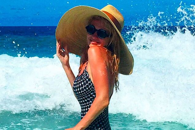 Яна Рудковская ответила на критику ее снимков с Сейшел