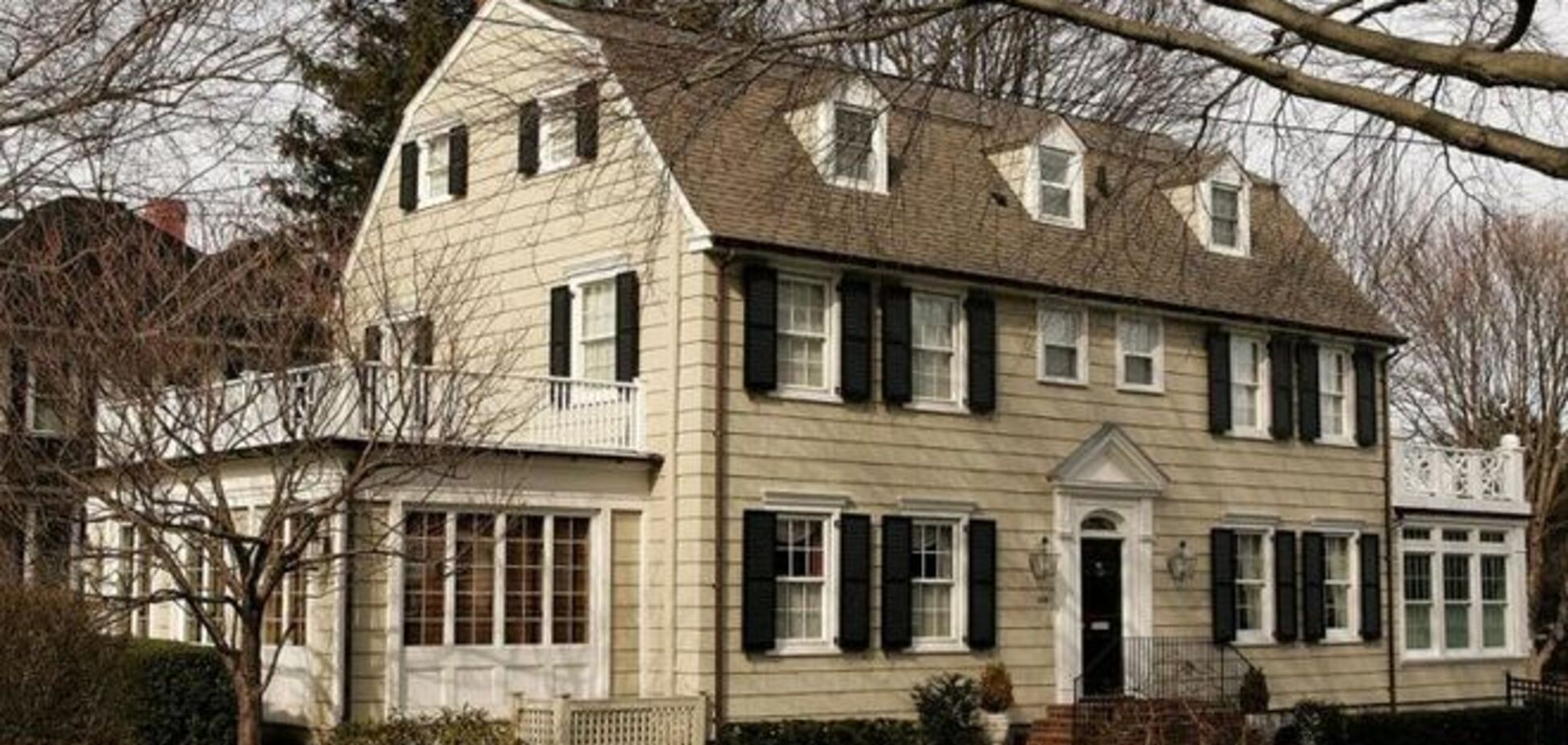 Жуткое путешествие: самые известные дома с привидениями