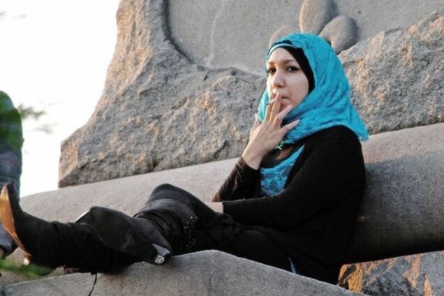 В Германии отменили запрет учительницам носить платок в школе