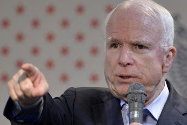 Путин может отправить свои войска на Одессу - Маккейн