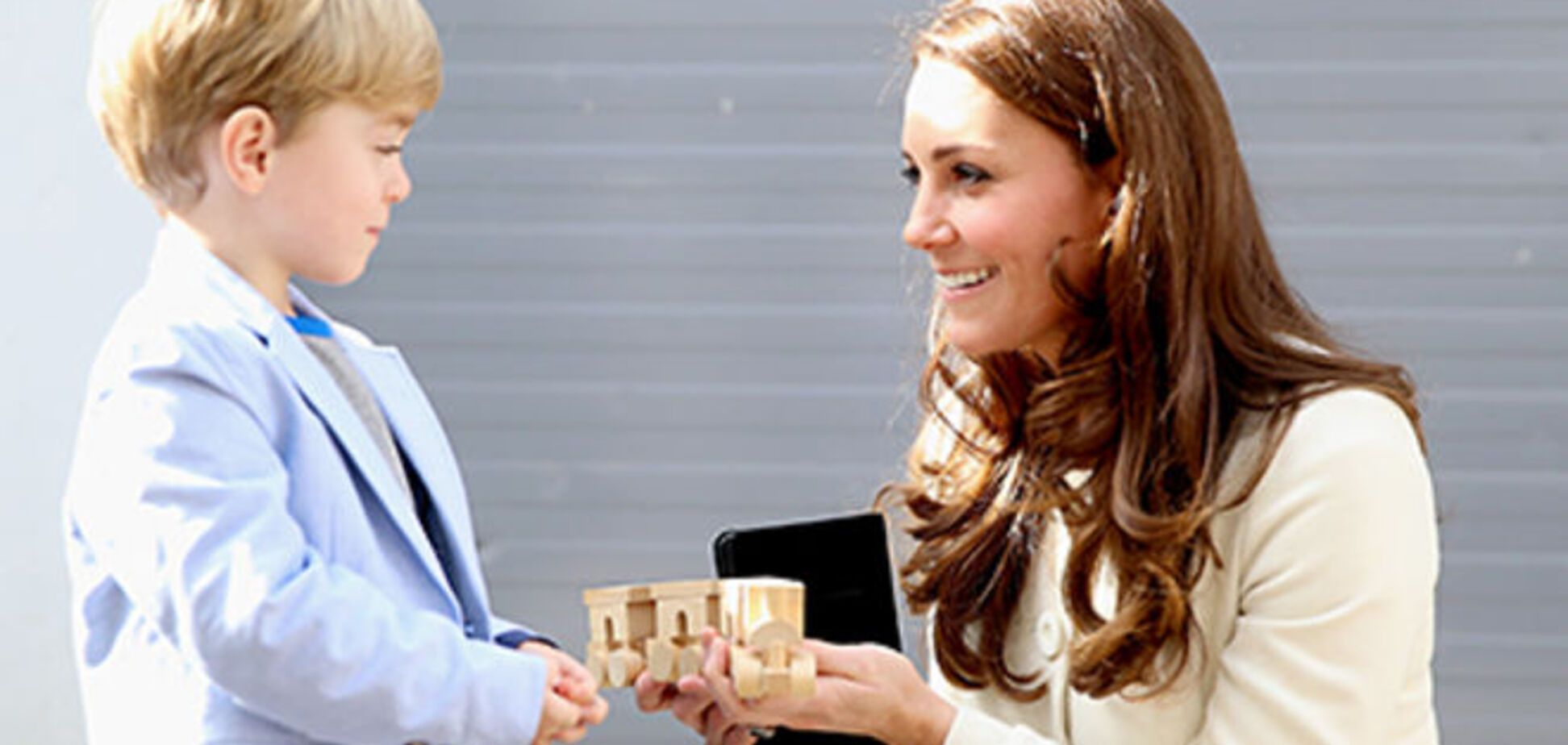 Беременная Кейт Миддлтон побывала на съемках любимого сериала