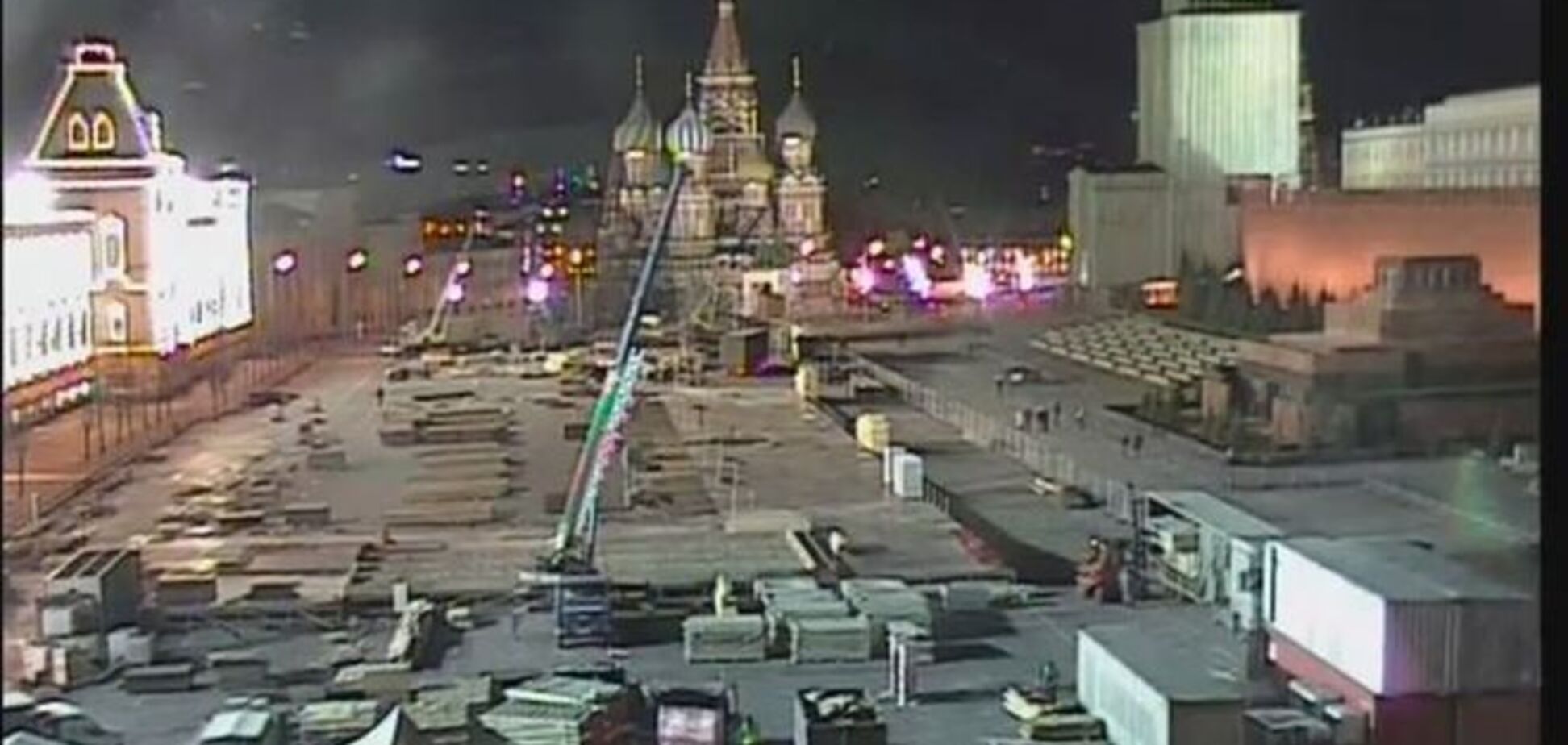 На Красній площі будують сцену: відзначатимуть річницю окупації Криму - соцмережі