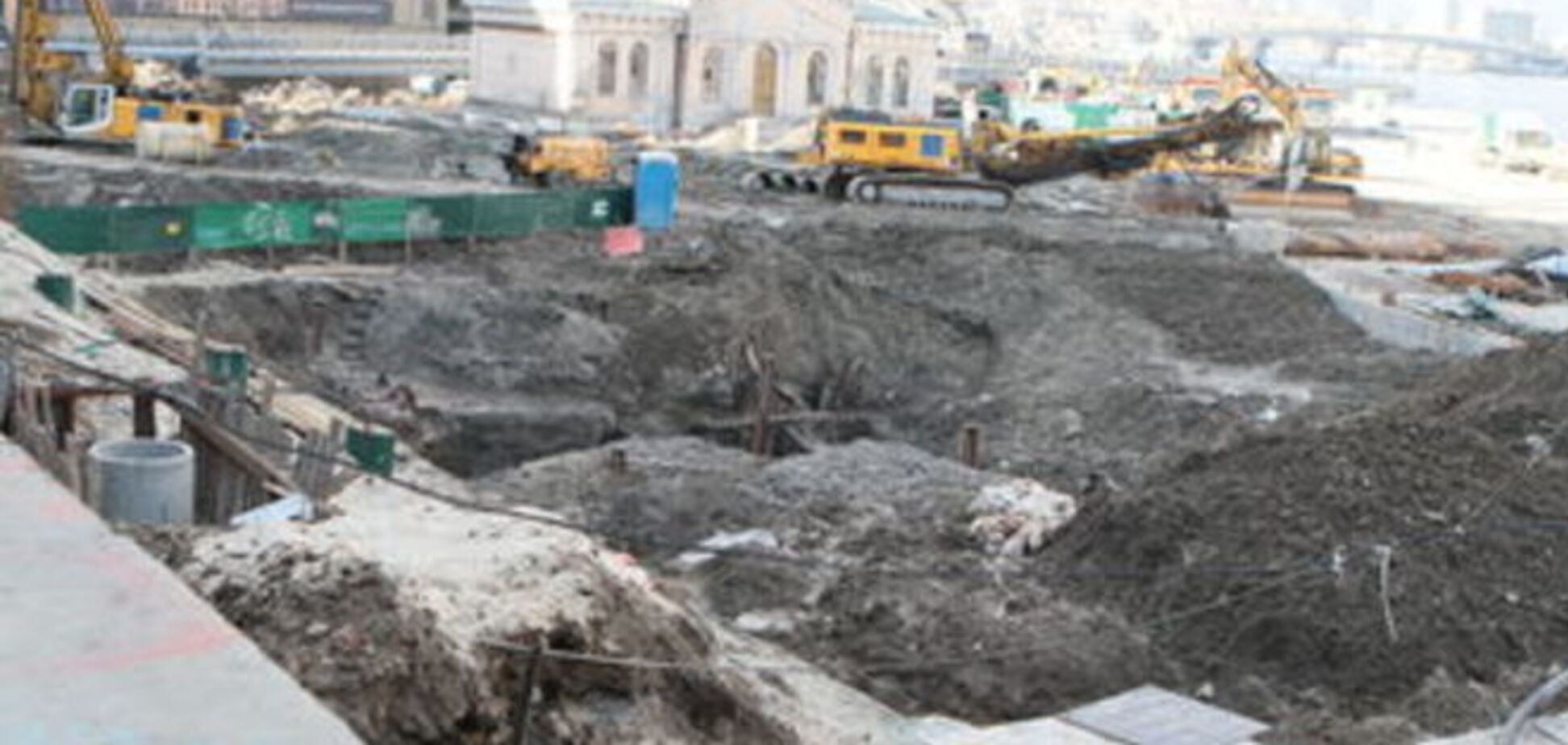 В Киеве завалило землей уникальную находку археологов 